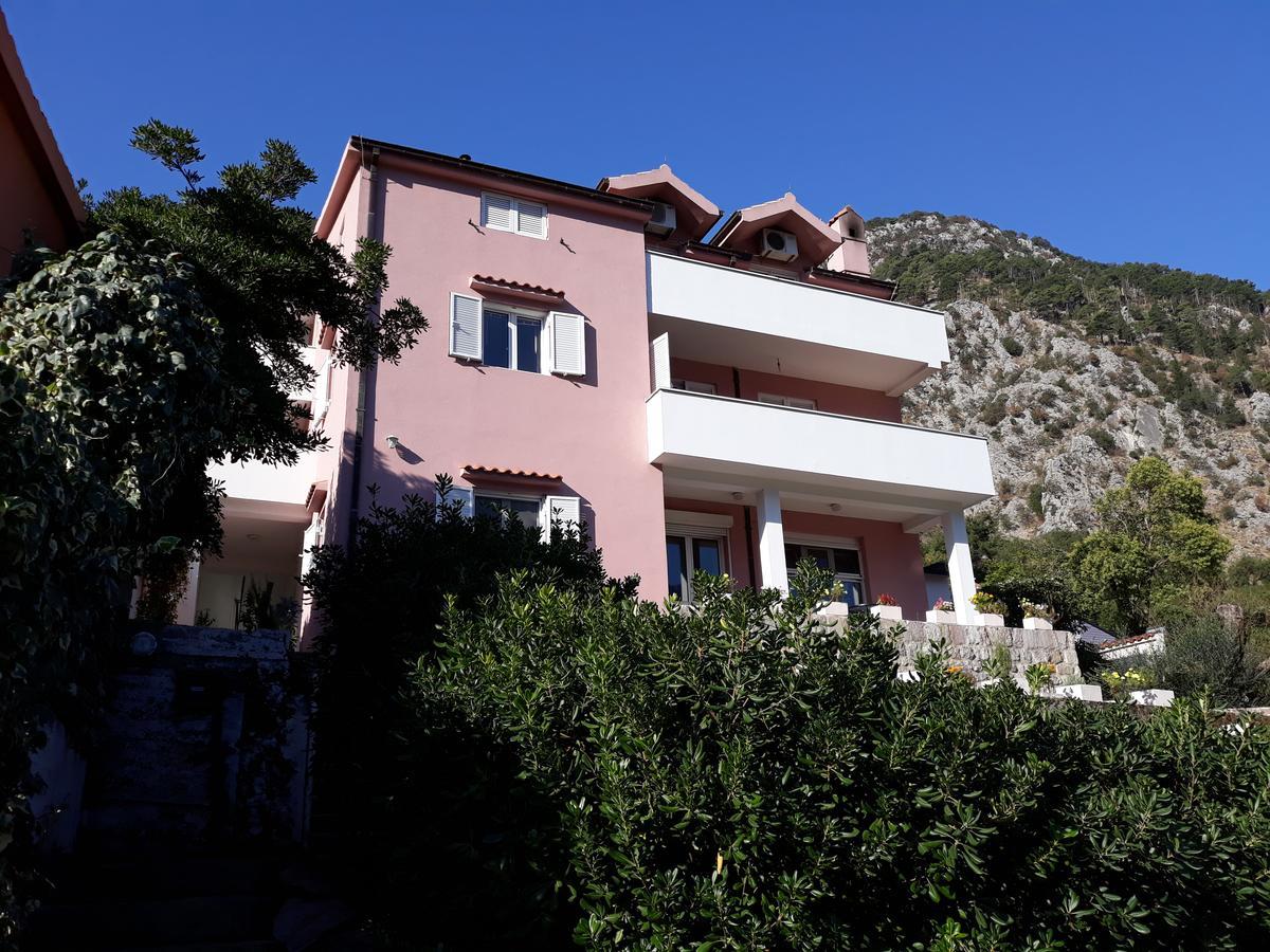 Maritimo Apartments كوتور المظهر الخارجي الصورة
